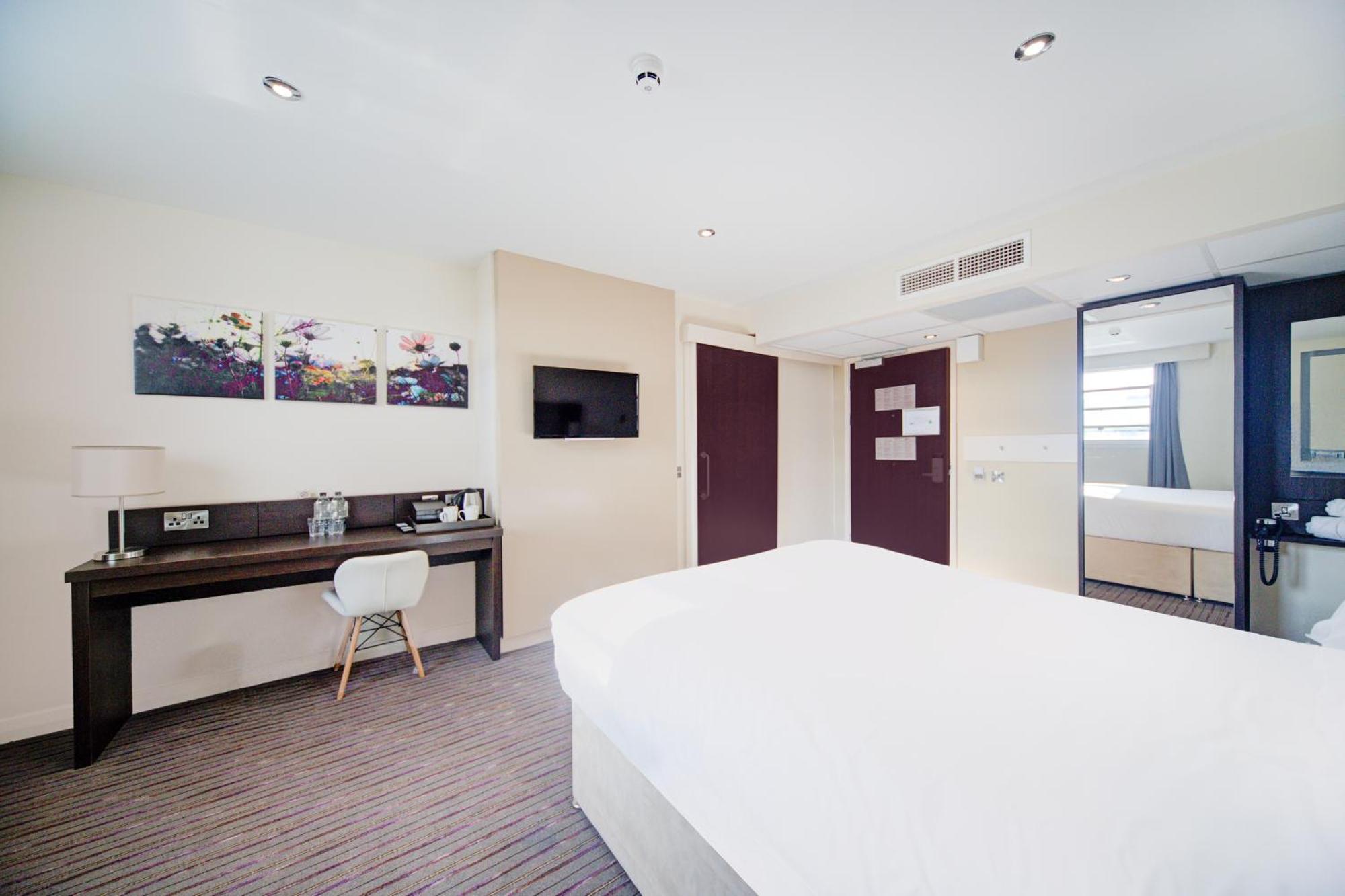 Belvilla Newport City Centre Hotel - Lifestyle Exterior photo