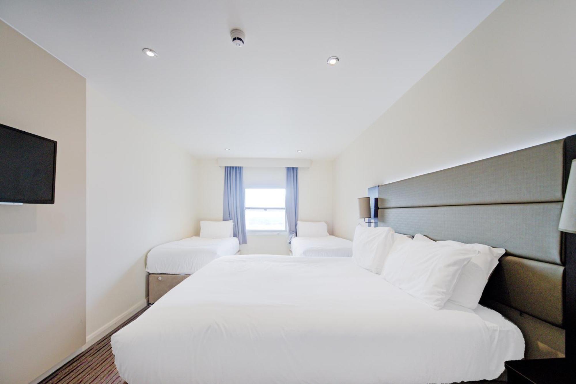 Belvilla Newport City Centre Hotel - Lifestyle Exterior photo