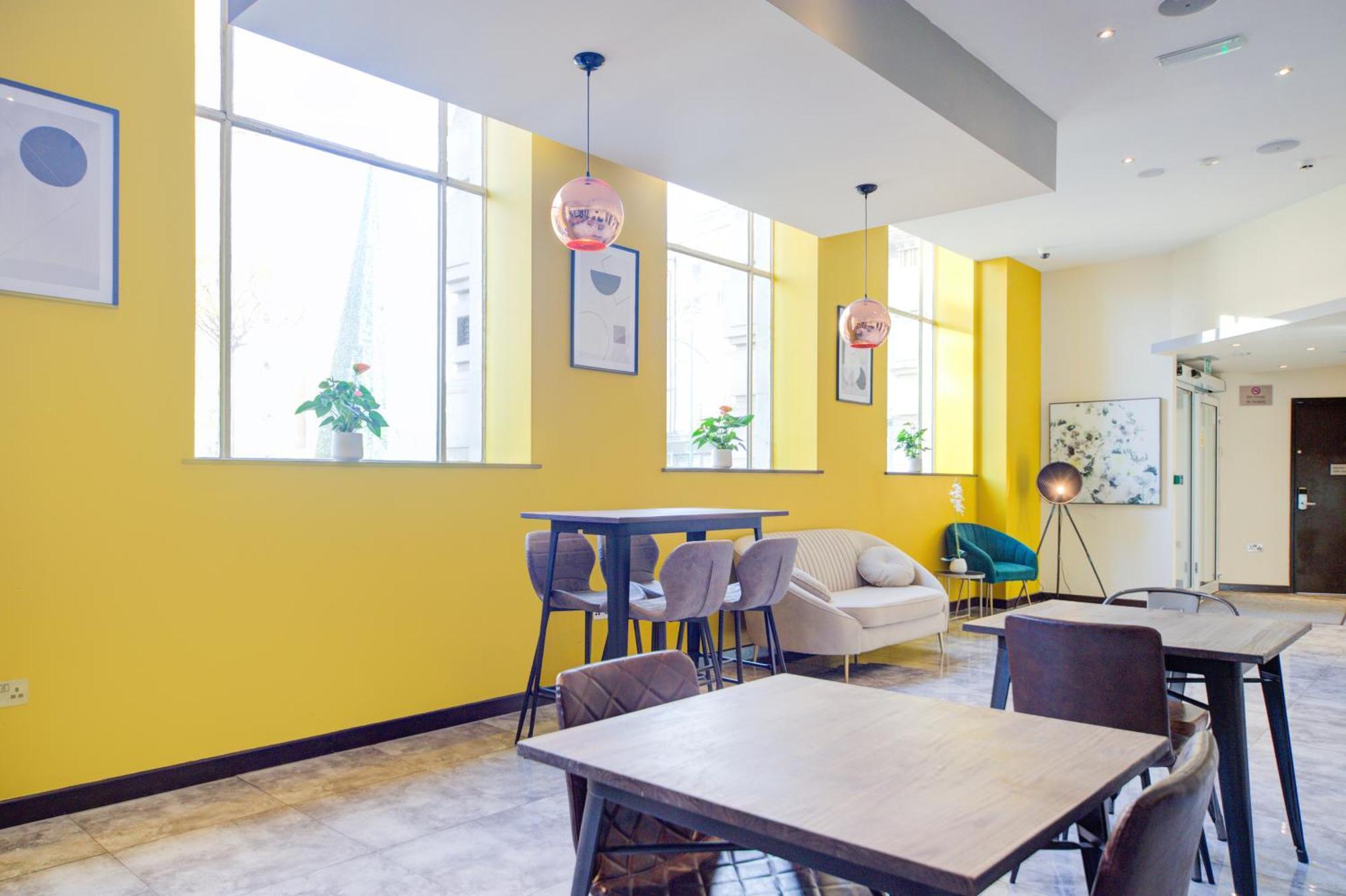 Belvilla Newport City Centre Hotel - Lifestyle Exterior photo